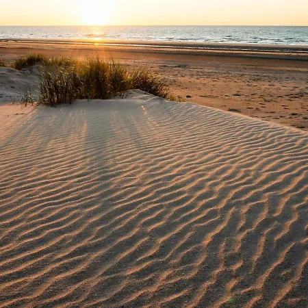 Modern With Spacious Terrace Middelkerke