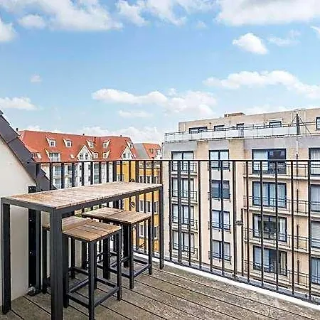Apartment Modern With Spacious Terrace