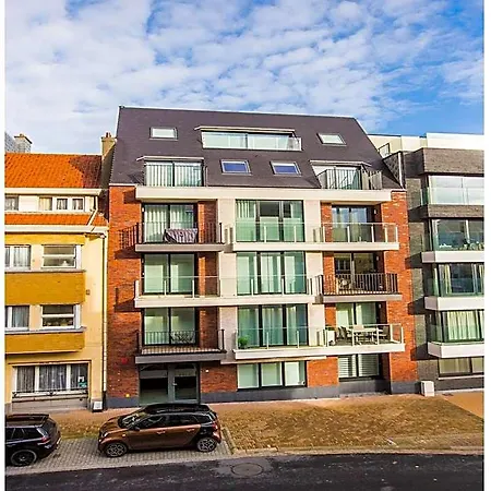 Modern With Spacious Terrace Middelkerke
